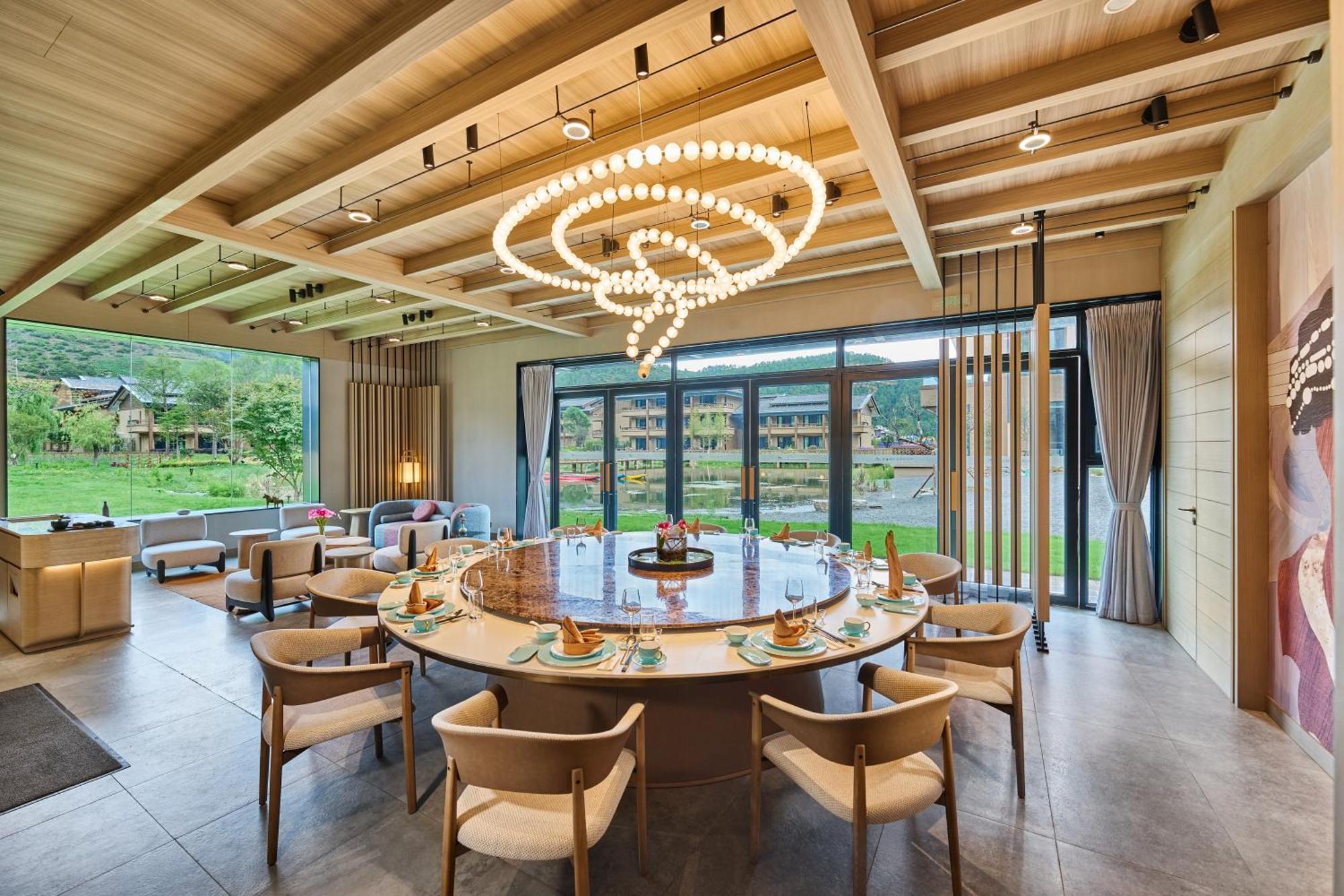 Hotel Indigo Lugu Lake By Ihg Lijiang  Exterior foto